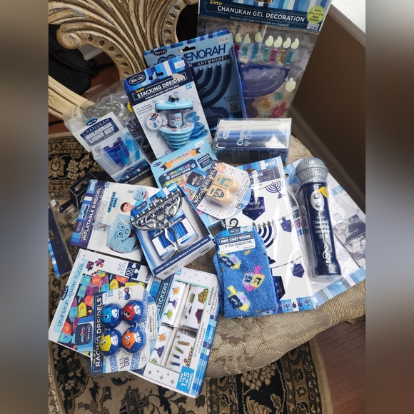 Hanukkah decoration bundle - Picture 1 of 14